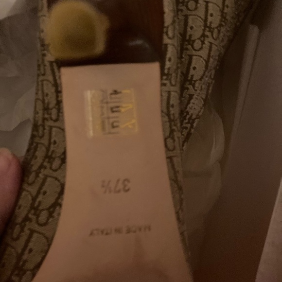 Christian do your high heels in the box never worn - Picture 7 of 7